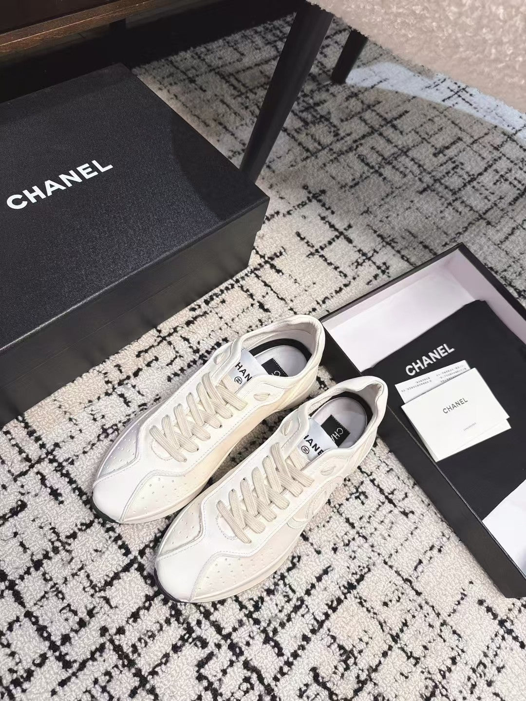 C-Sneakers