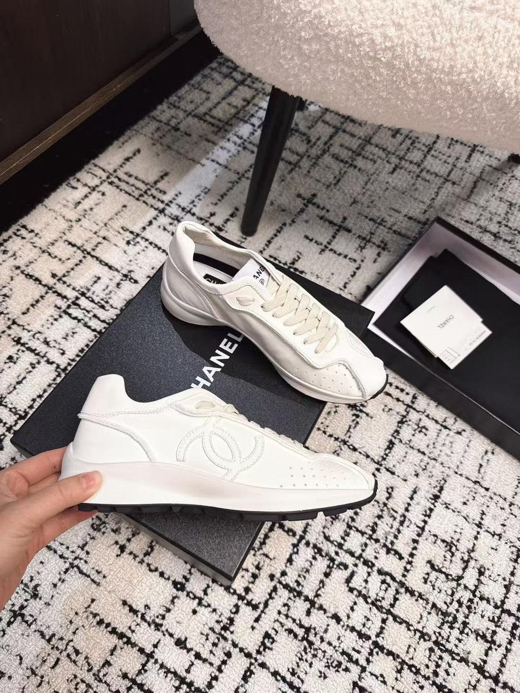 C-Sneakers