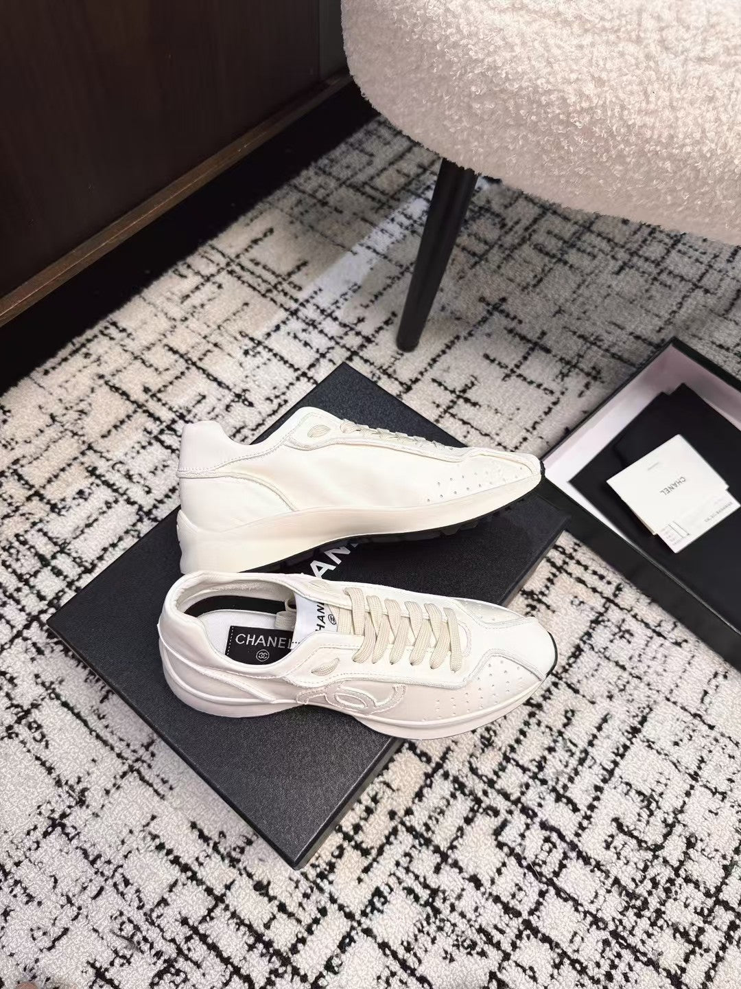 C-Sneakers