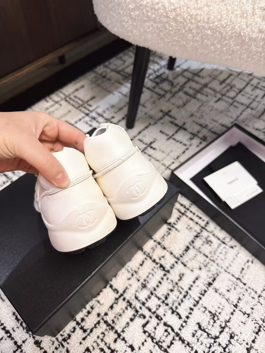 C-Sneakers