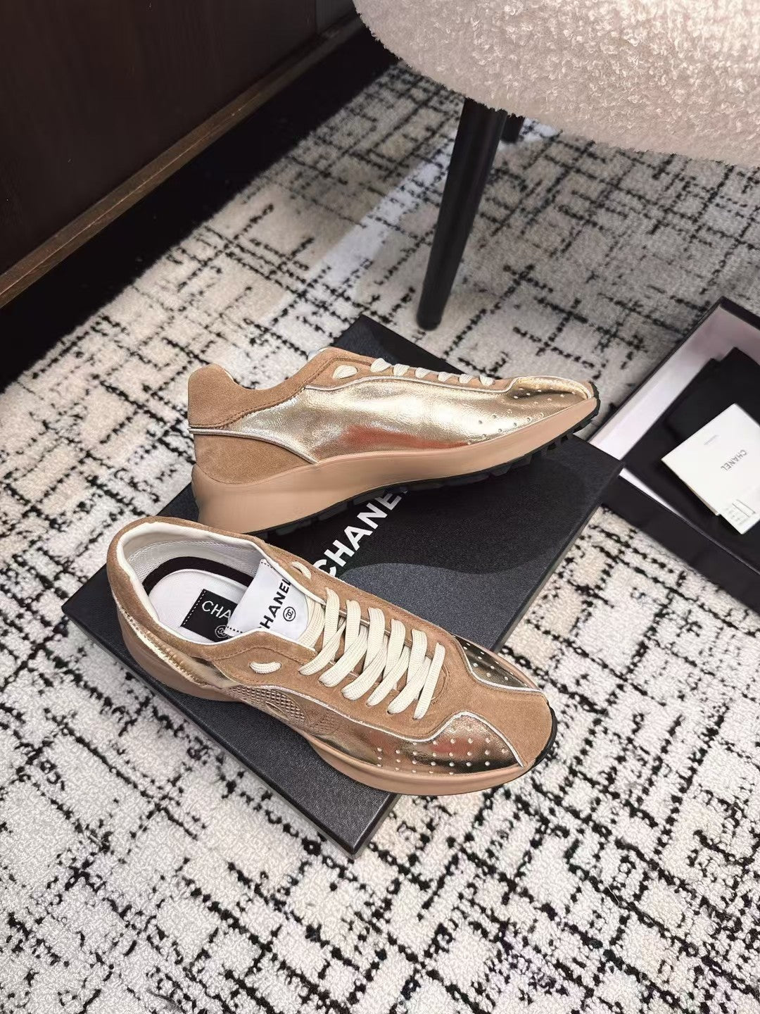 C-Sneakers