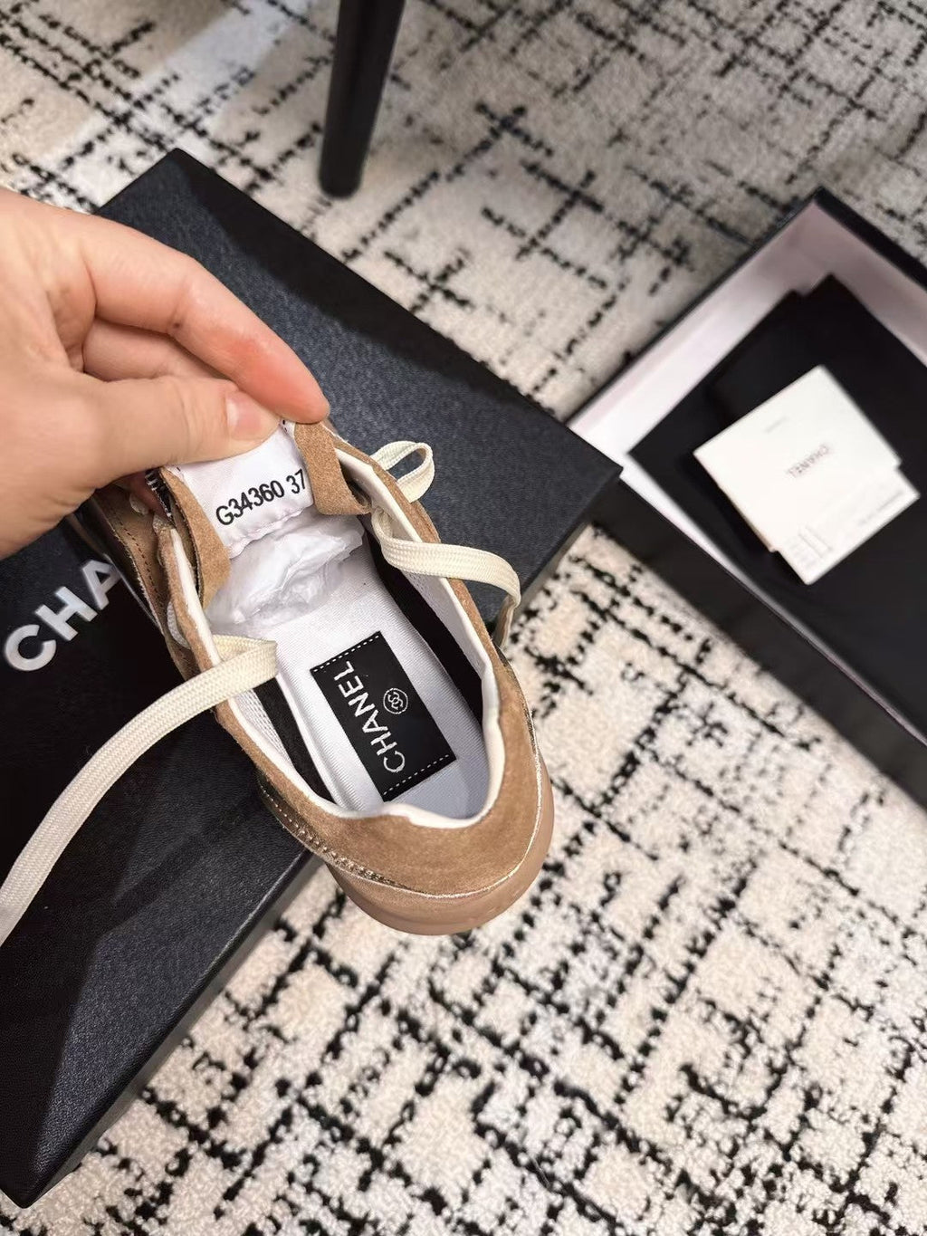 C-Sneakers