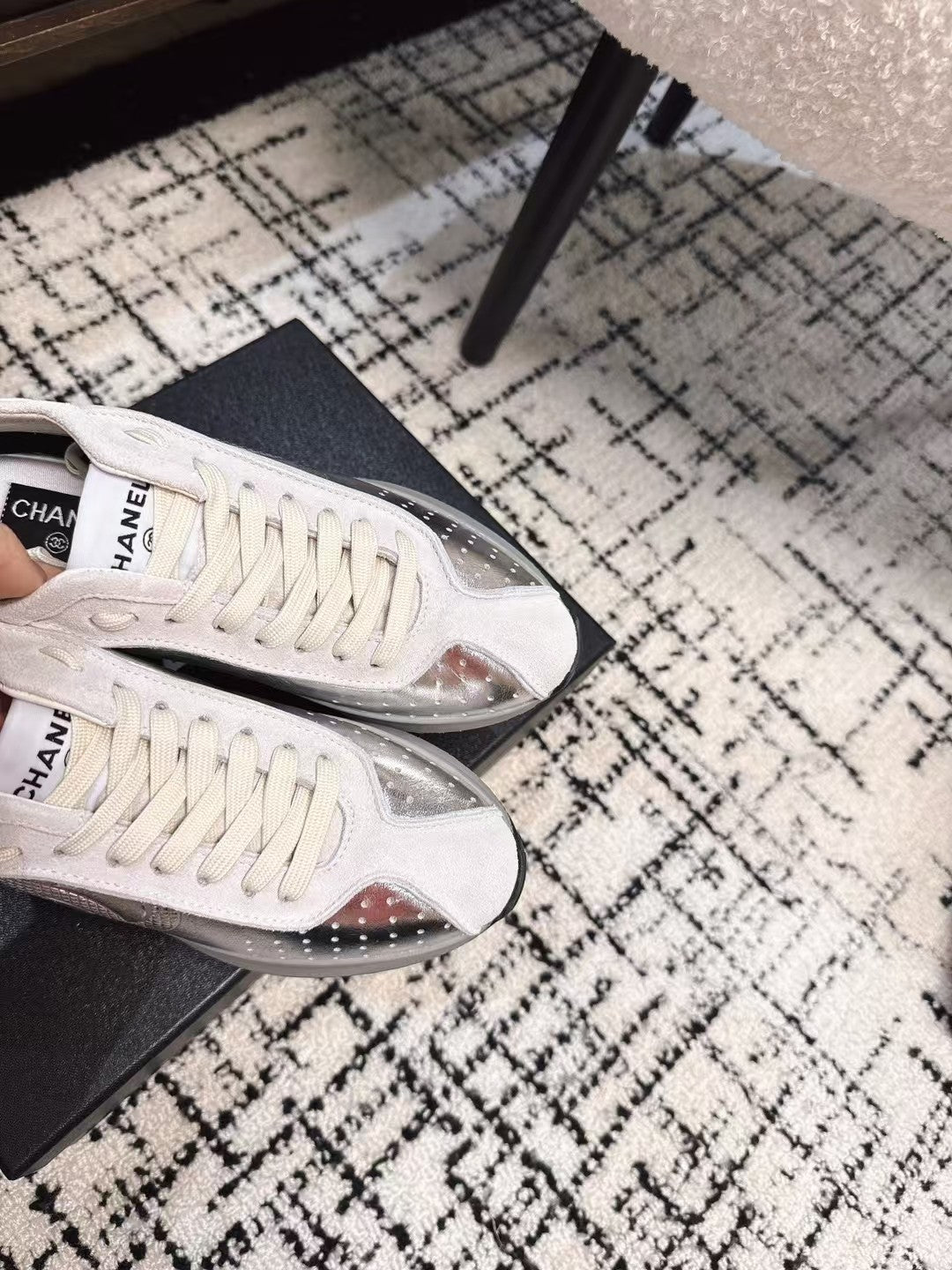 C-Sneakers