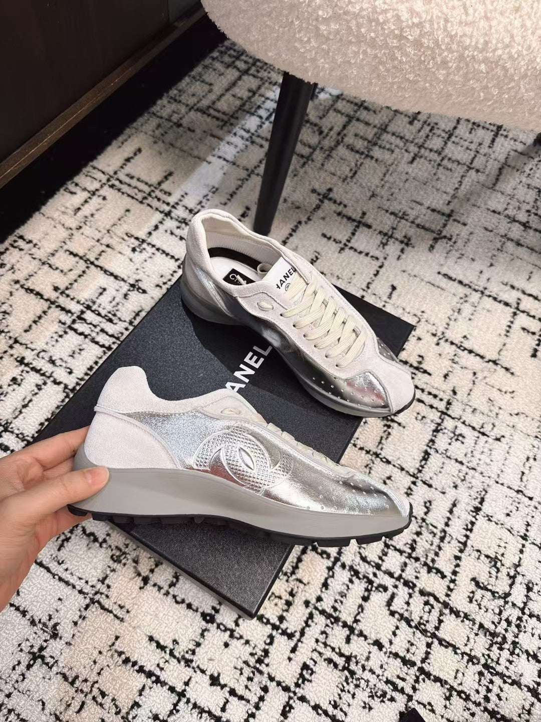 C-Sneakers