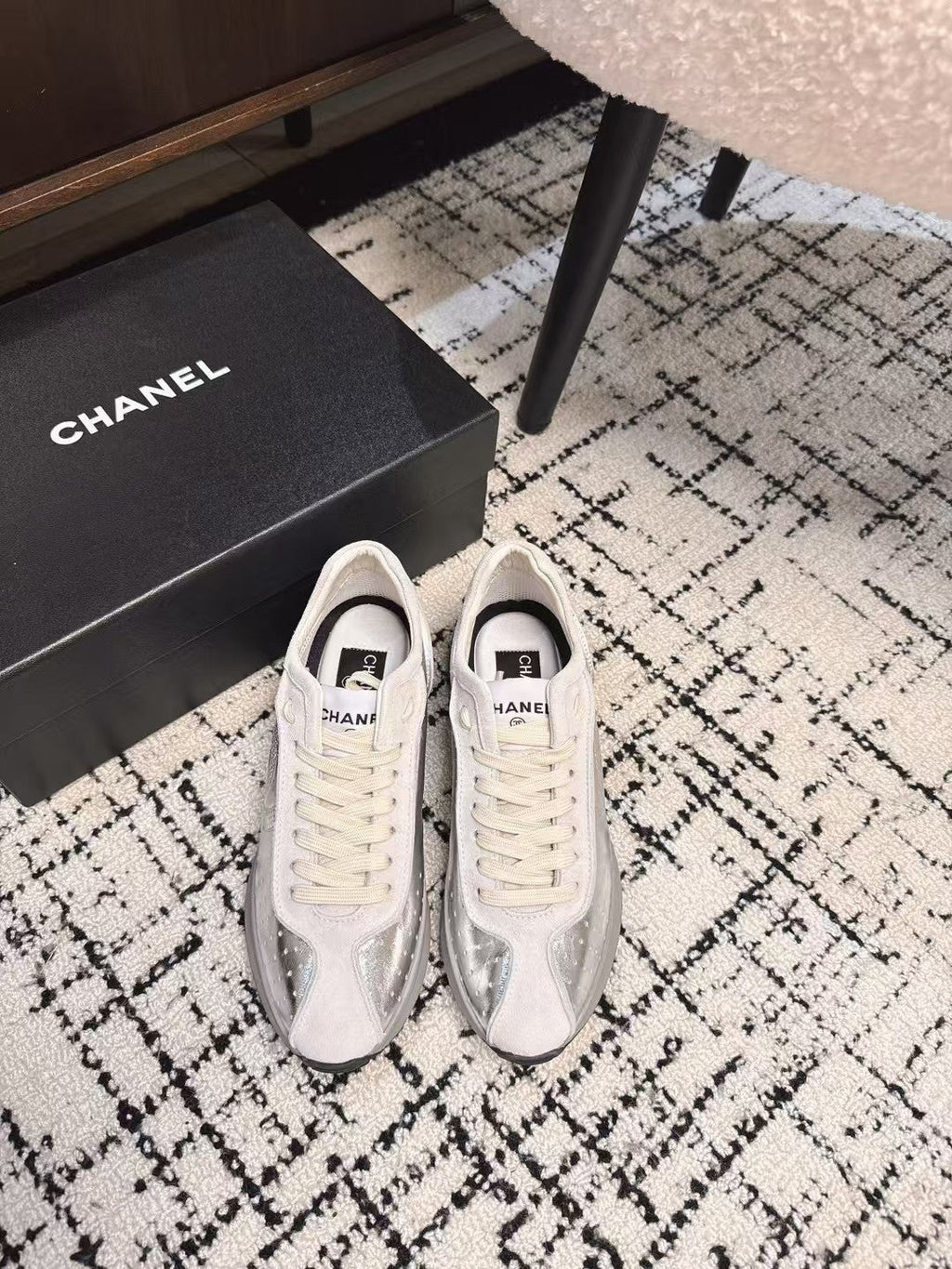 C-Sneakers