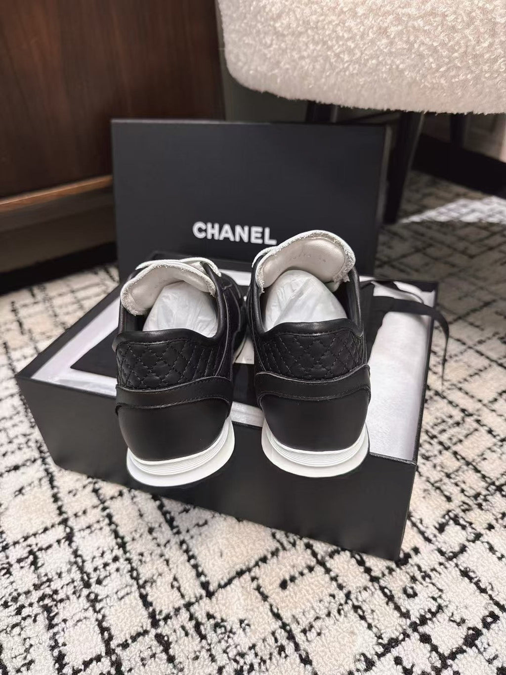 C-Sneakers