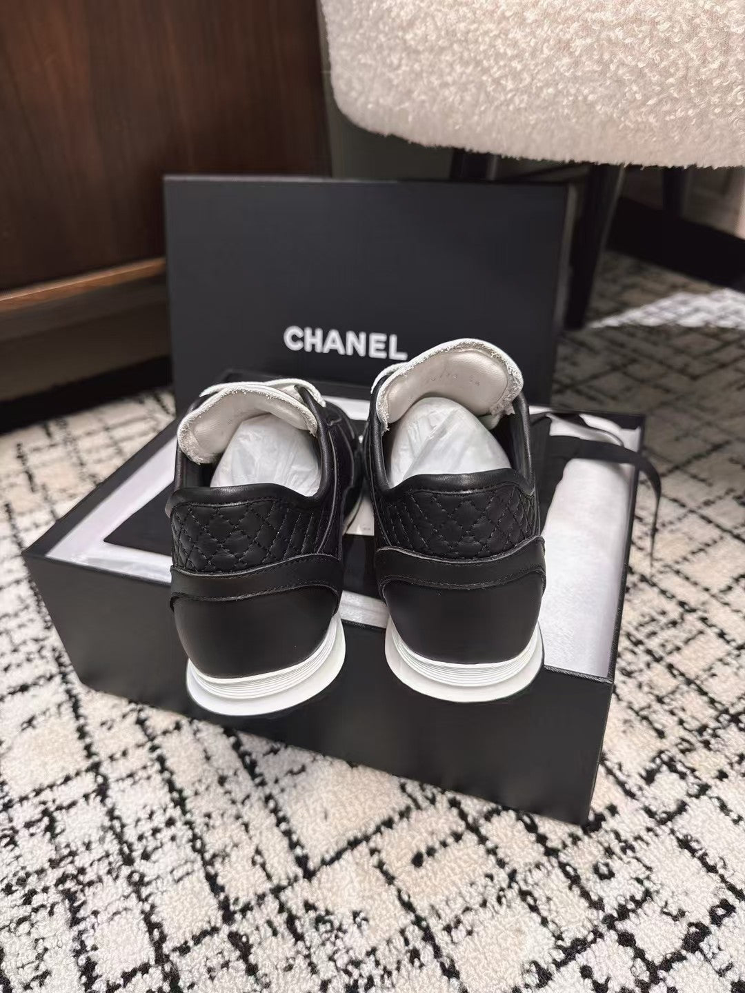 C-Sneakers