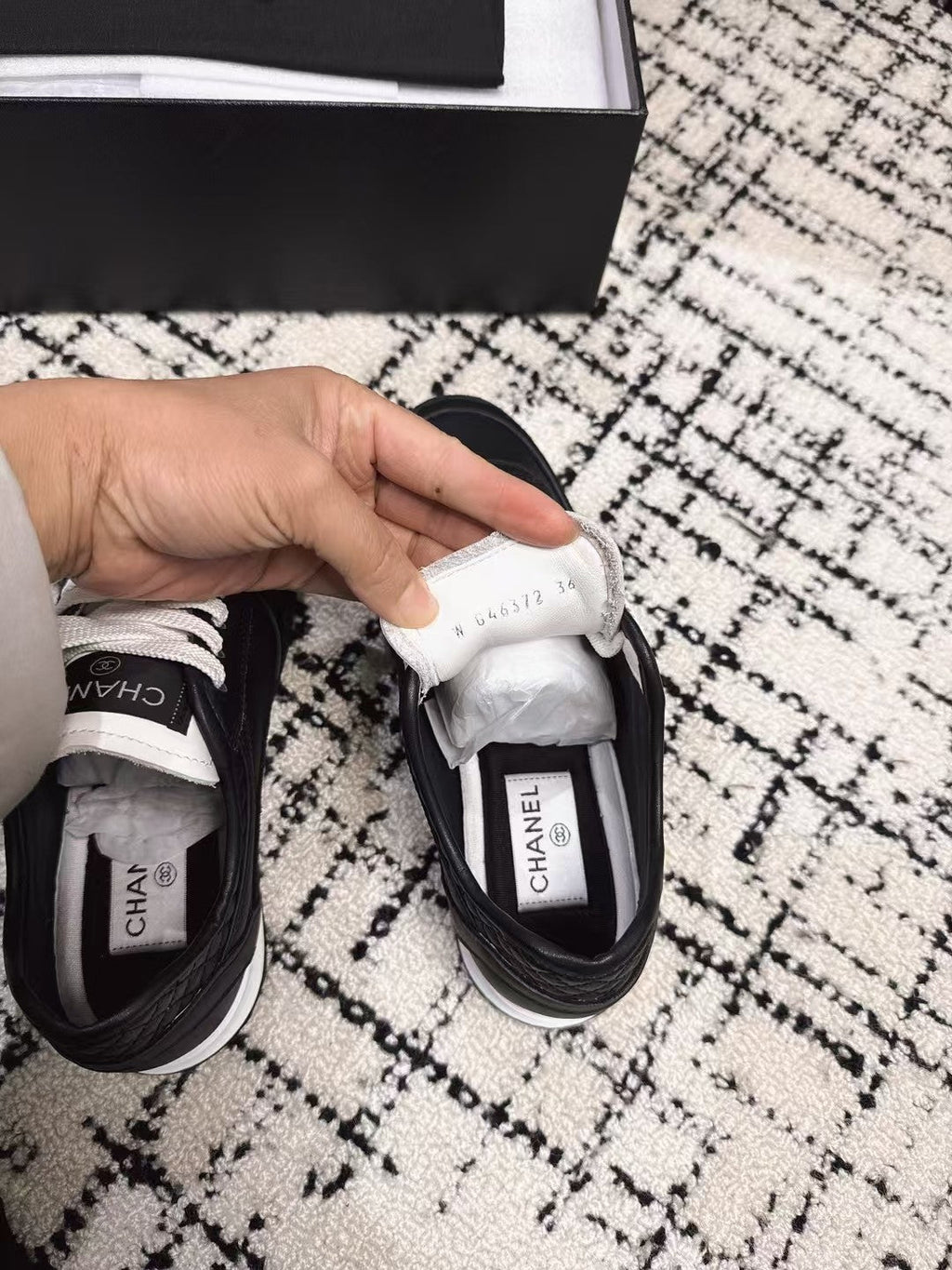 C-Sneakers