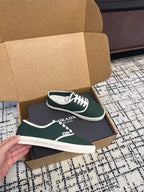 P-Sneakers