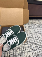 P-Sneakers