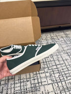 P-Sneakers
