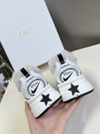 D-Sneakers