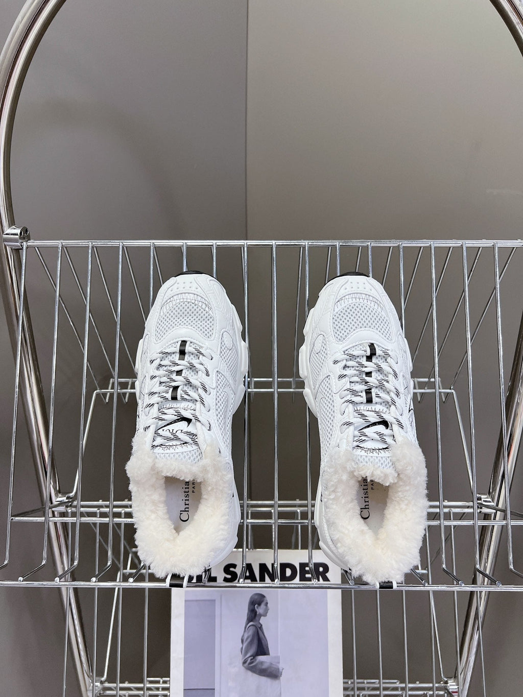 D-Sneakers