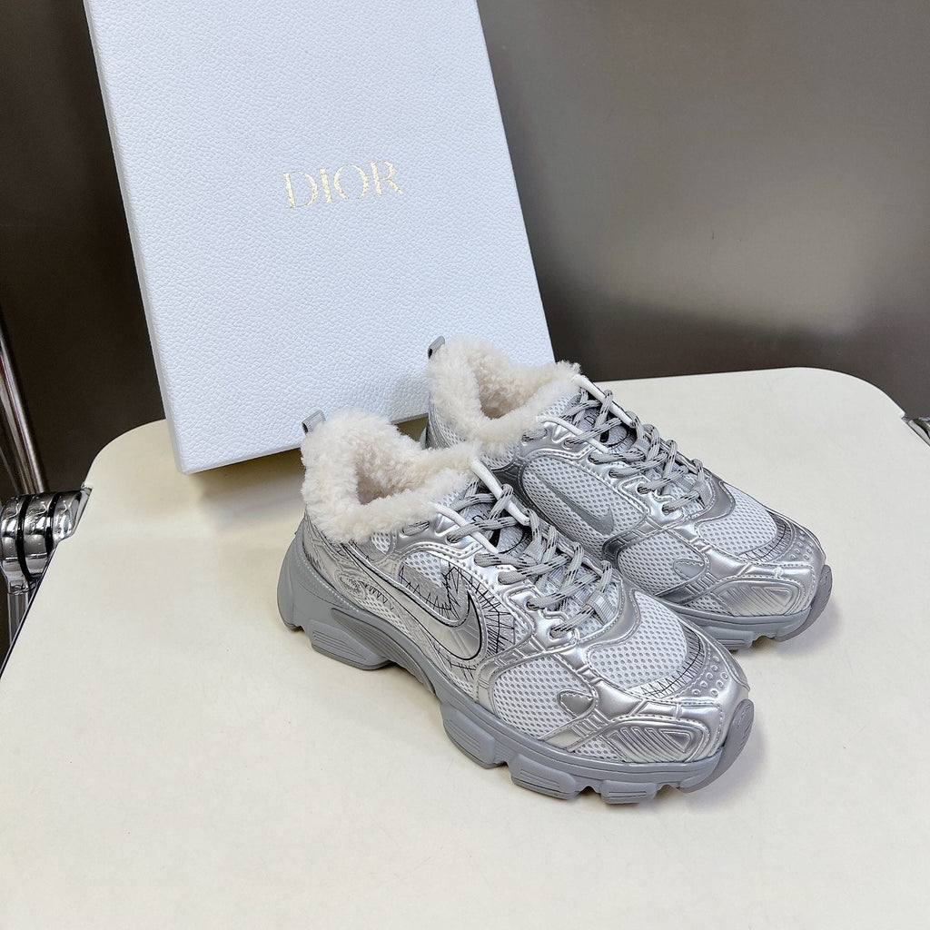 D-Sneakers