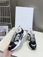 D-Sneakers