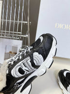 D-Sneakers