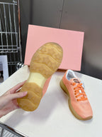 M-Sneakers