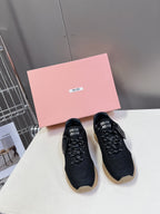 M-Sneakers