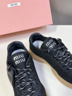 M-Sneakers