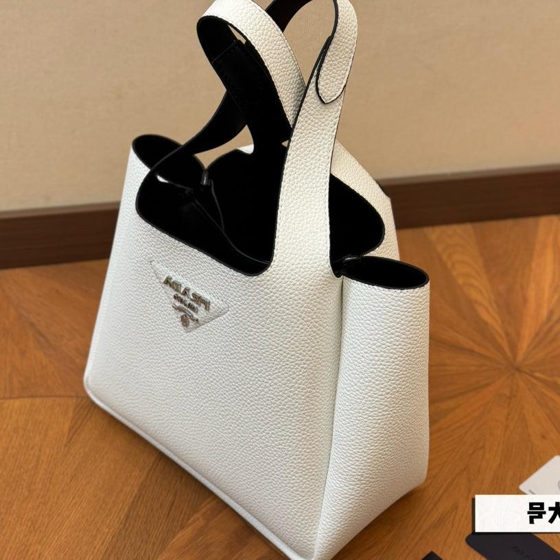 P-Shoulder Bag