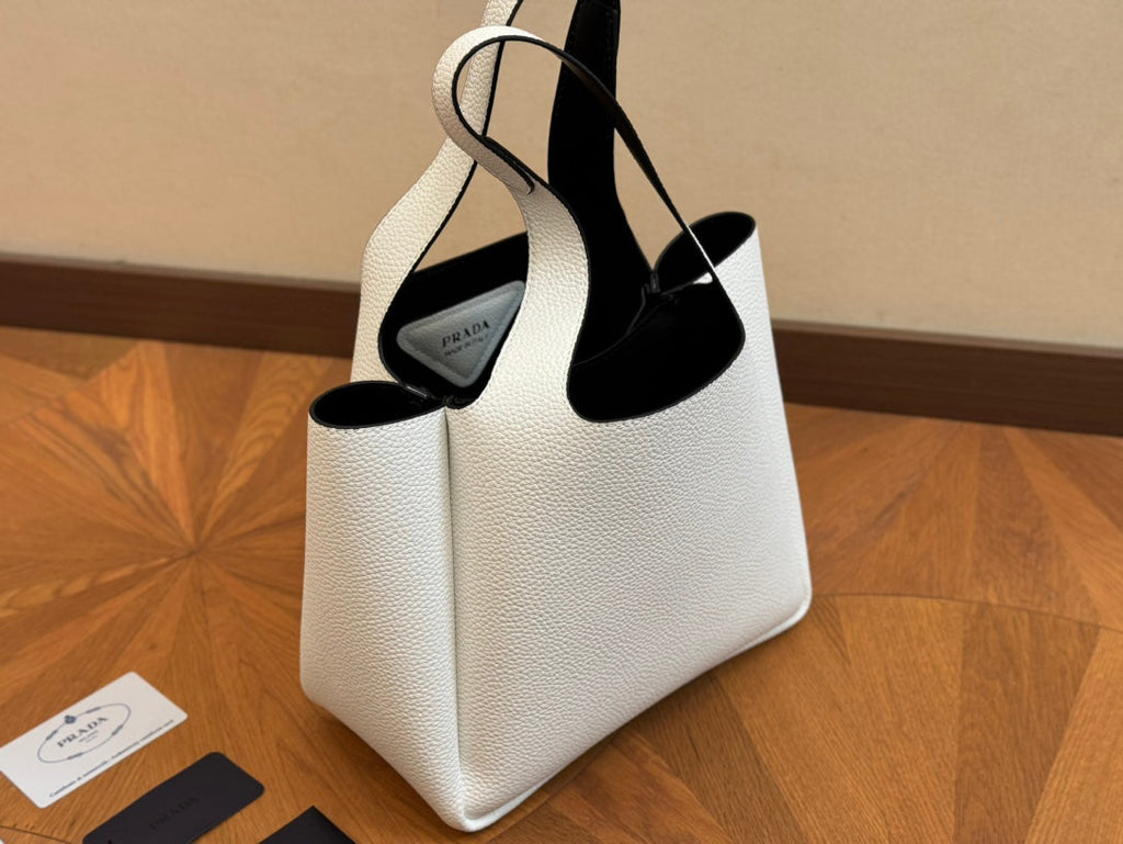 P-Shoulder Bag