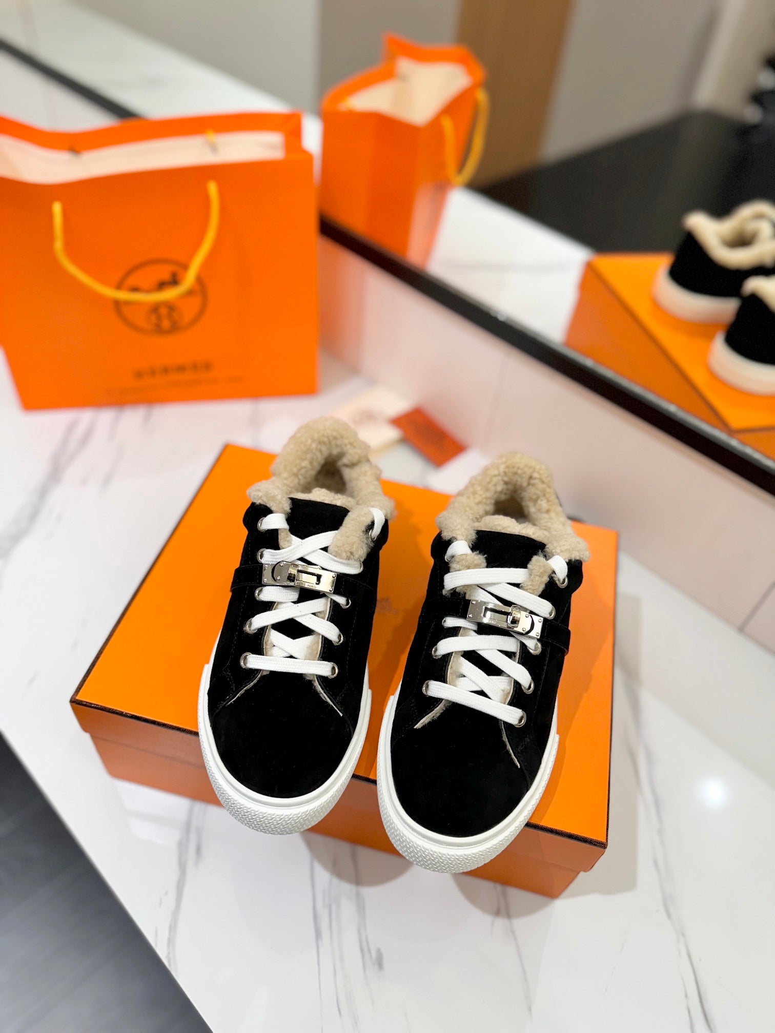 A-Sneakers