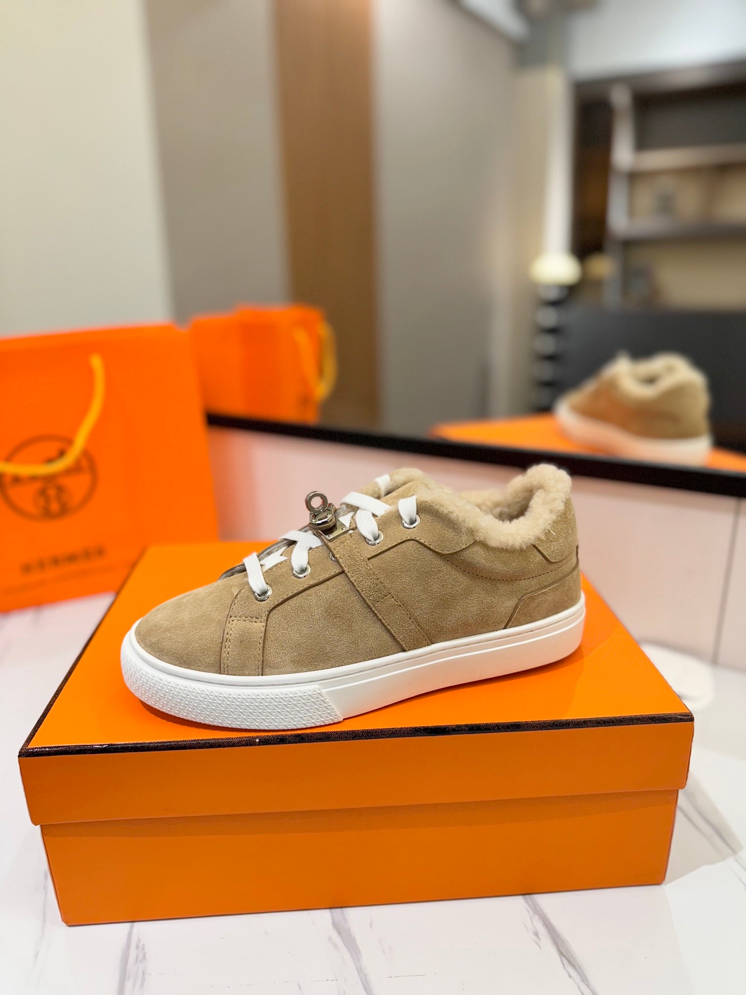 A-Sneakers