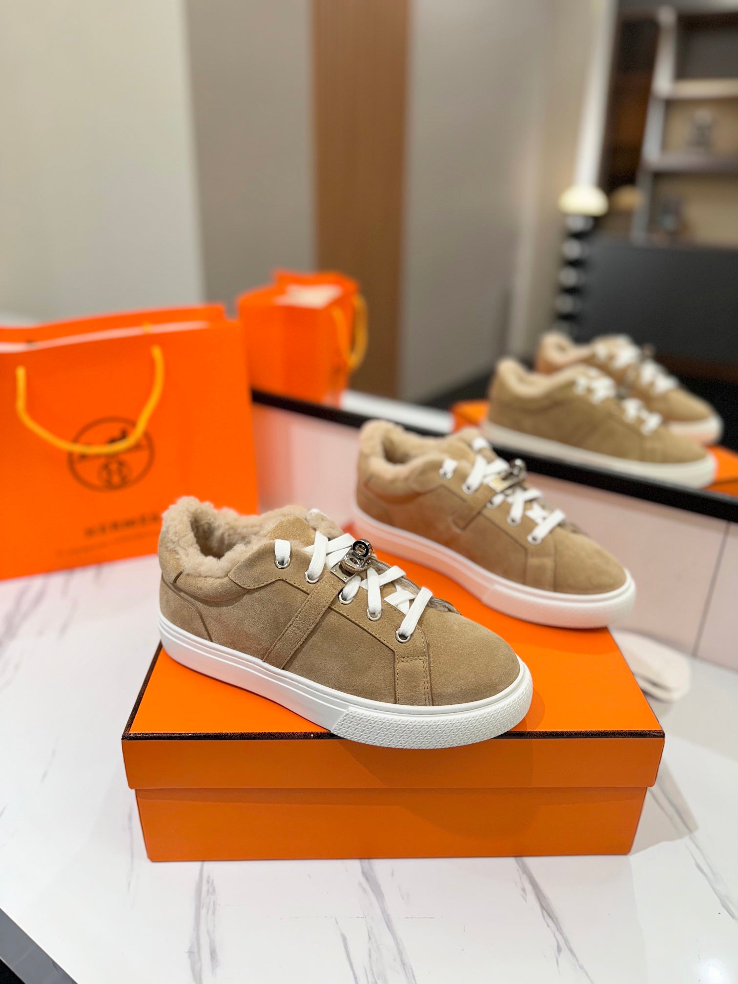 A-Sneakers