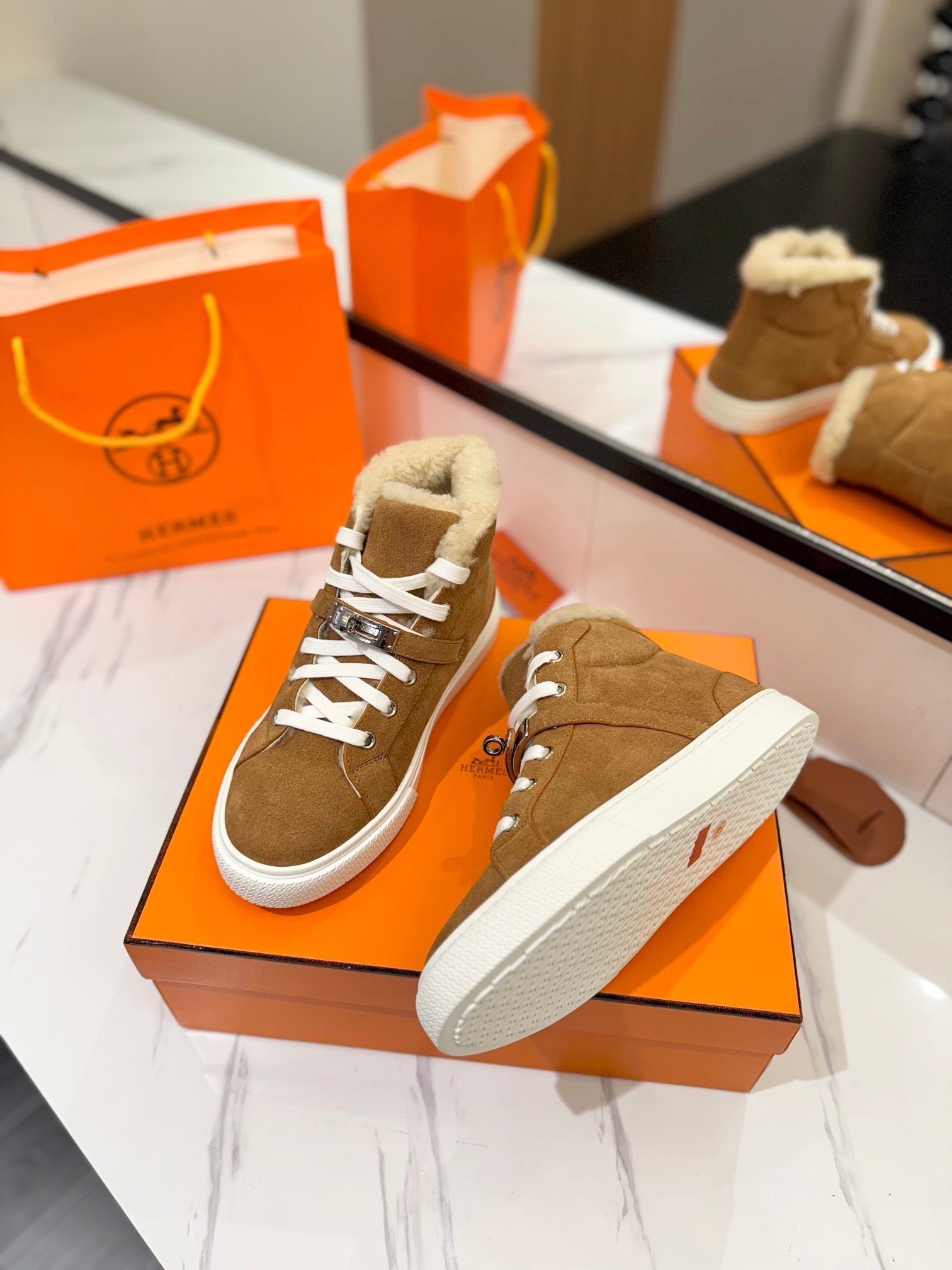 A-Sneakers