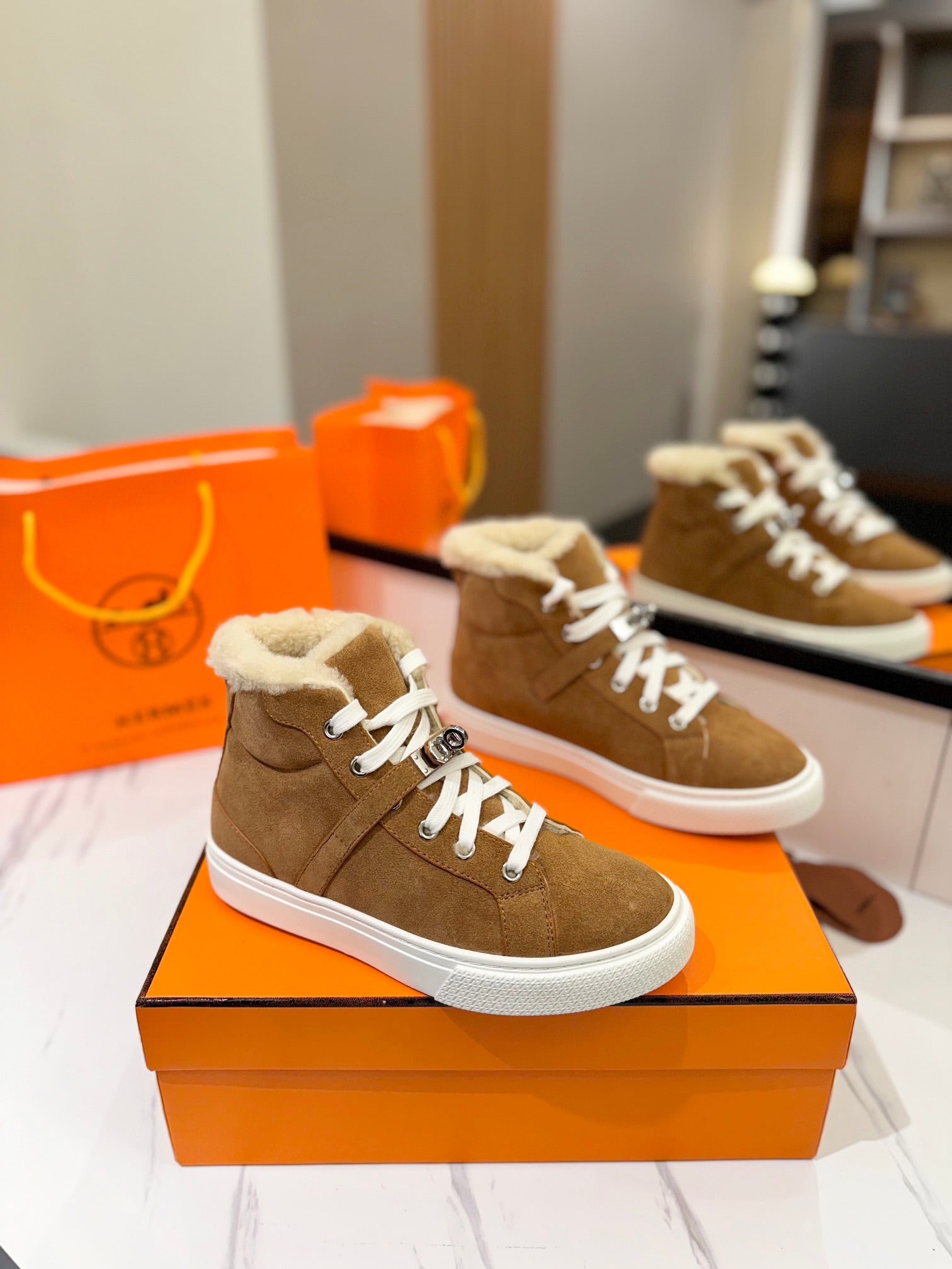 A-Sneakers