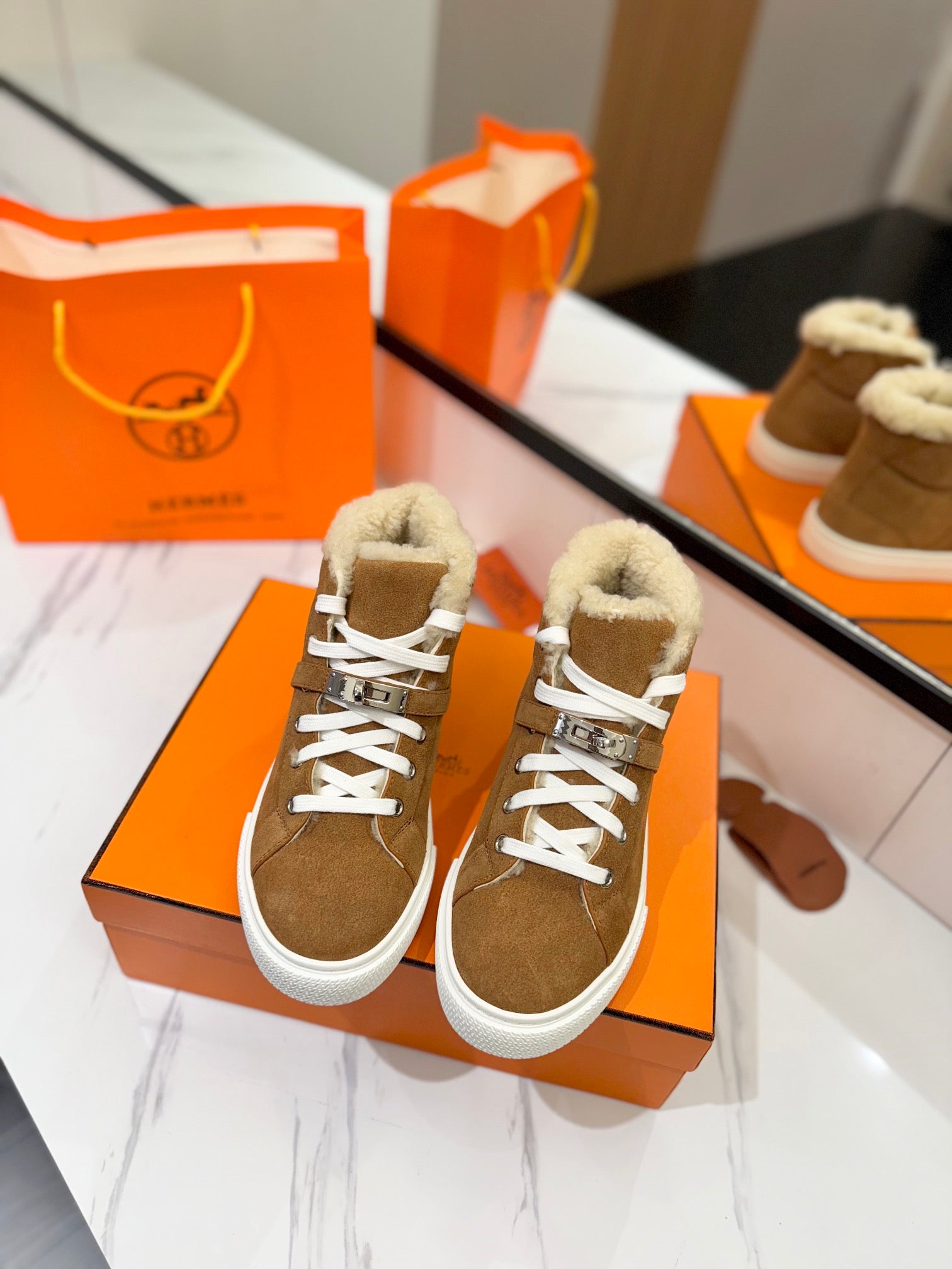A-Sneakers