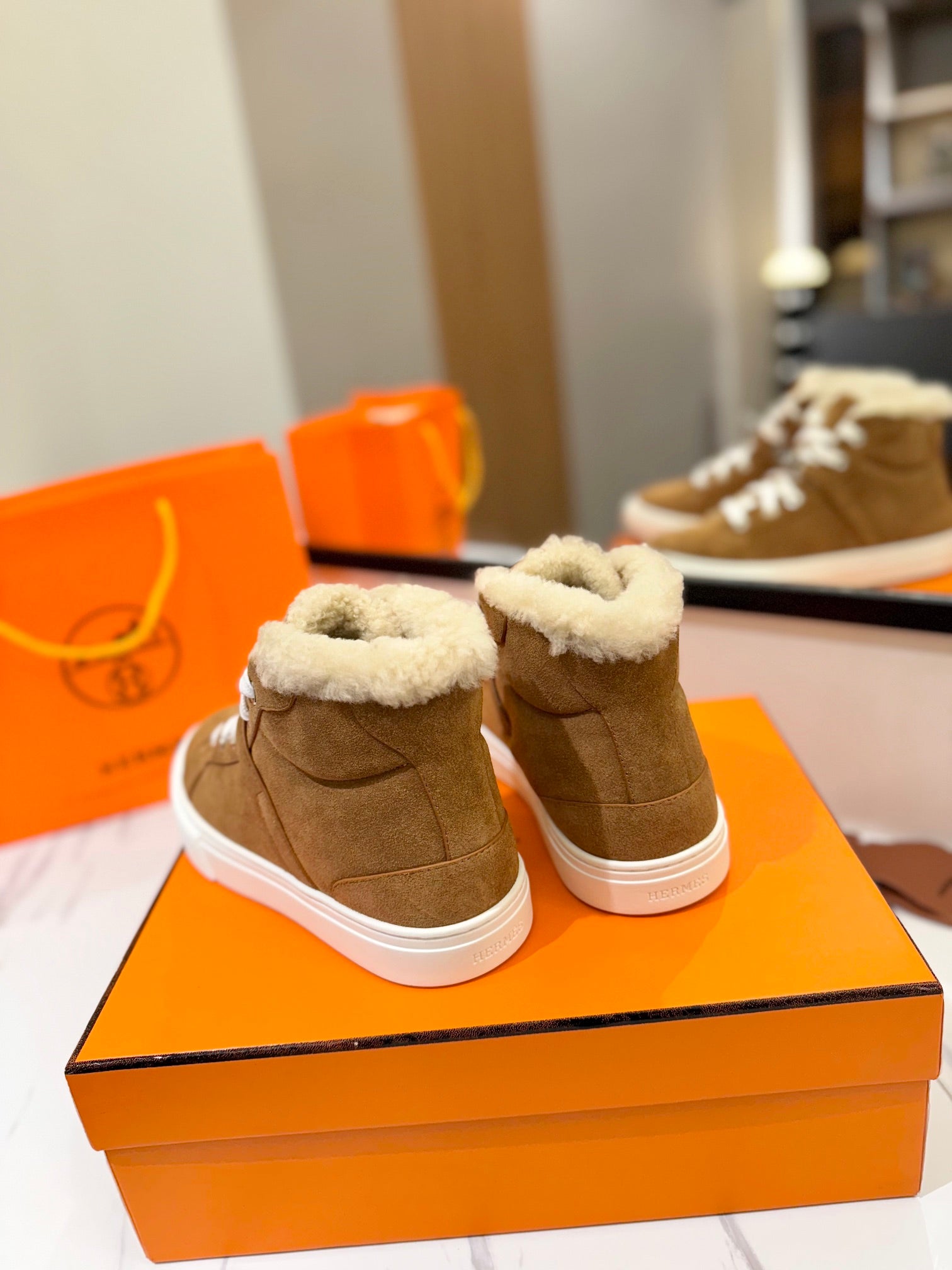 A-Sneakers