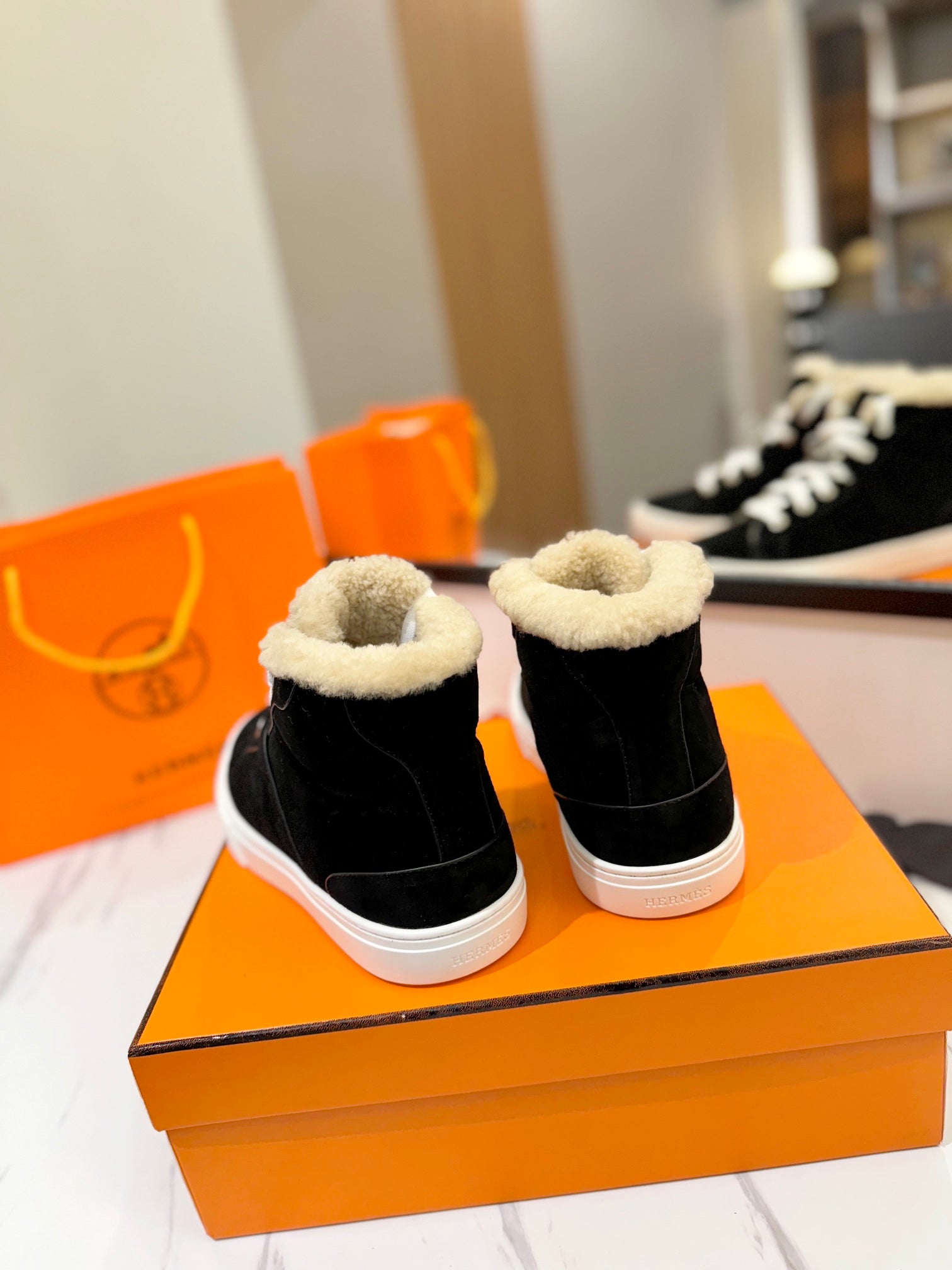 A-Sneakers