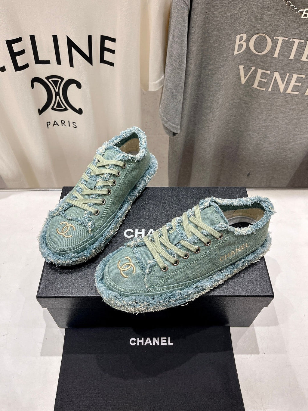 C-Sneakers