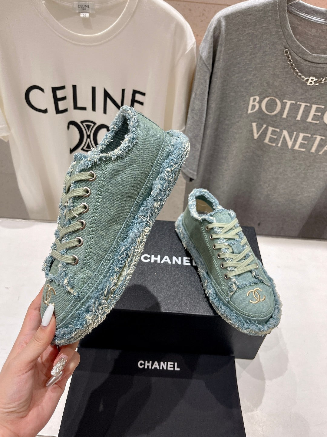 C-Sneakers