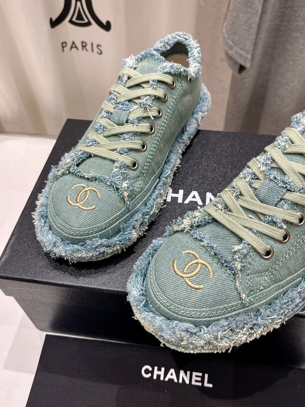 C-Sneakers