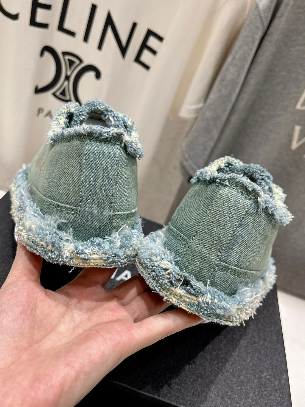 C-Sneakers