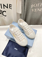 P-Sneakers
