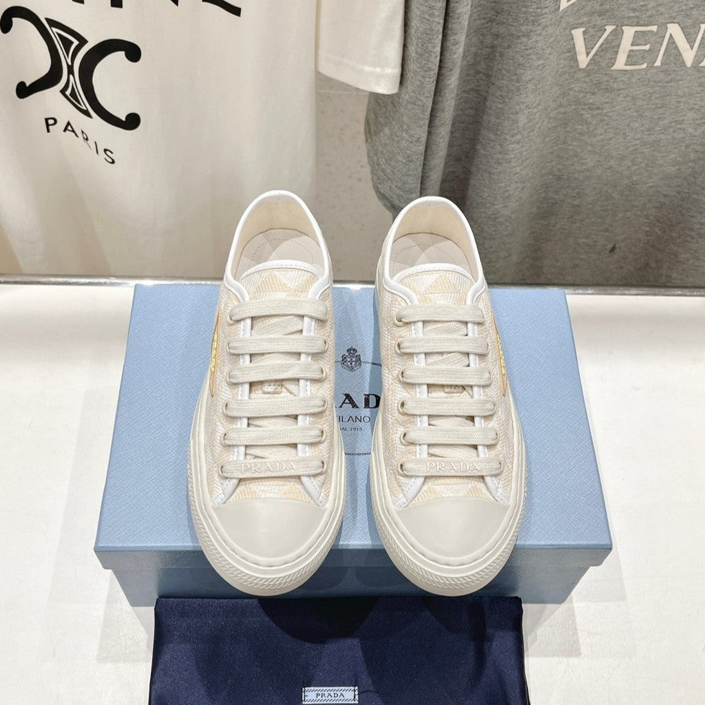 P-Sneakers