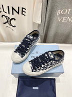 P-Sneakers