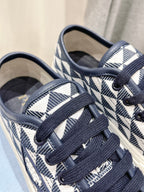 P-Sneakers