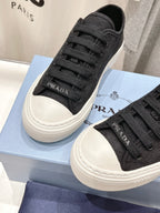 P-Sneakers