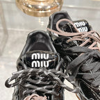 M-Sneakers