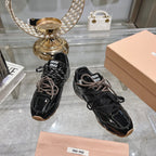 M-Sneakers