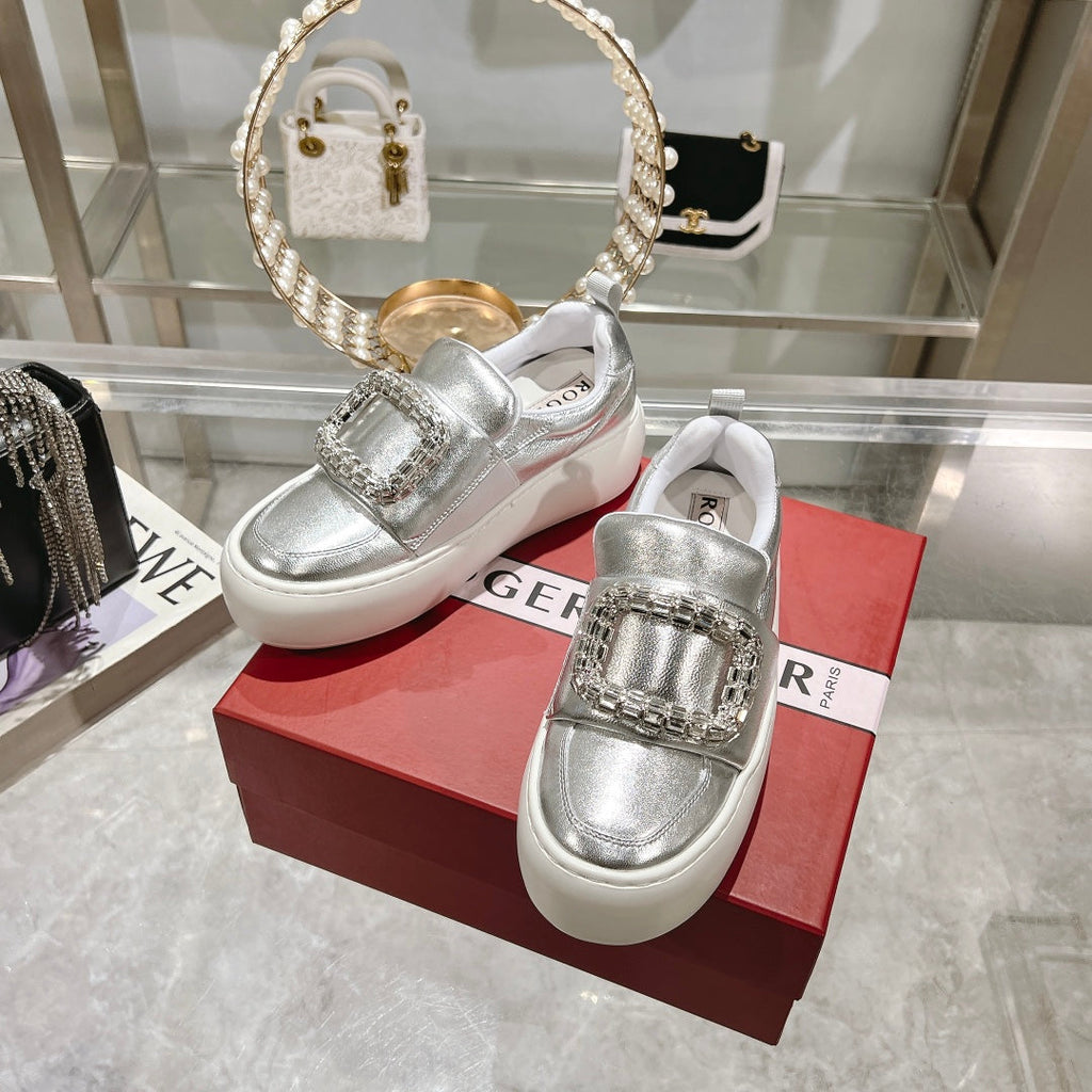 R-Sneakers