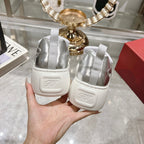 R-Sneakers