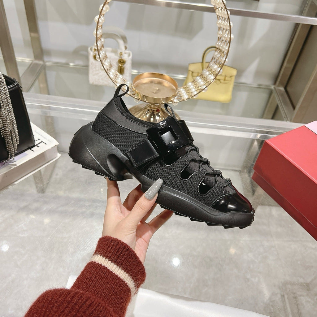 R-Sneakers