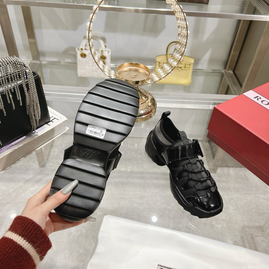 R-Sneakers