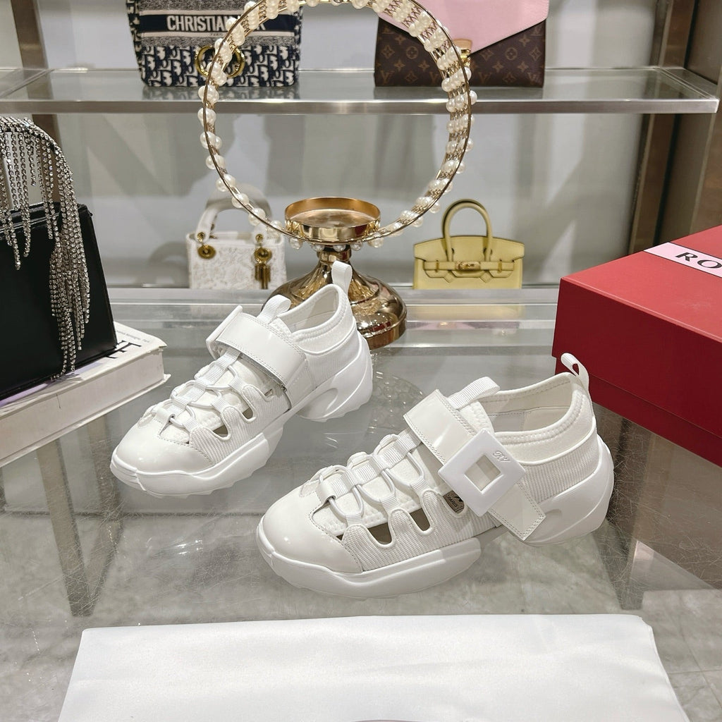 R-Sneakers