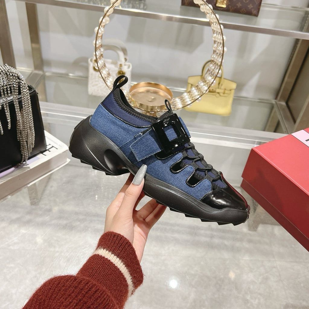 R-Sneakers